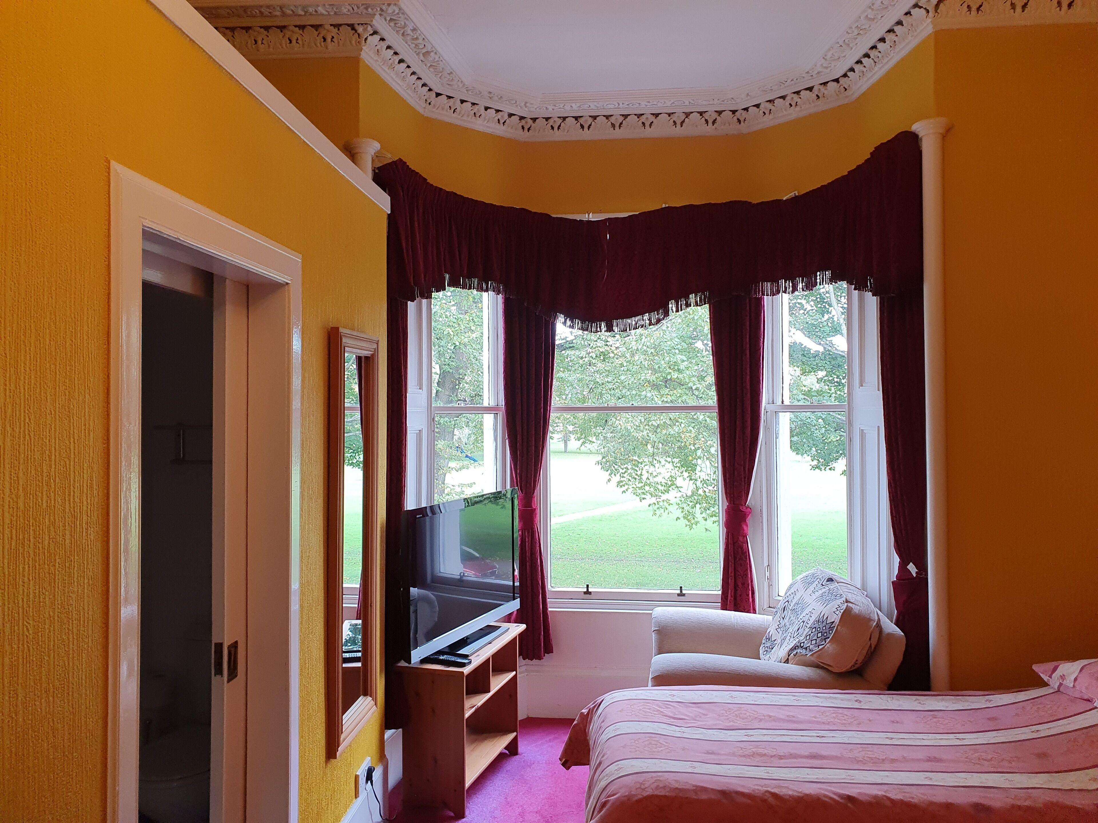 Mackenzie Guest House, Edinburgh